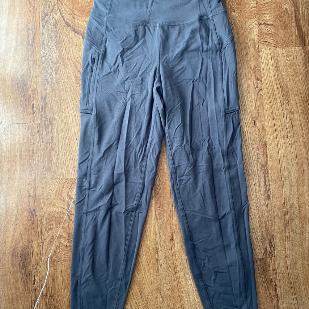 Size 6 Lululemon joggers